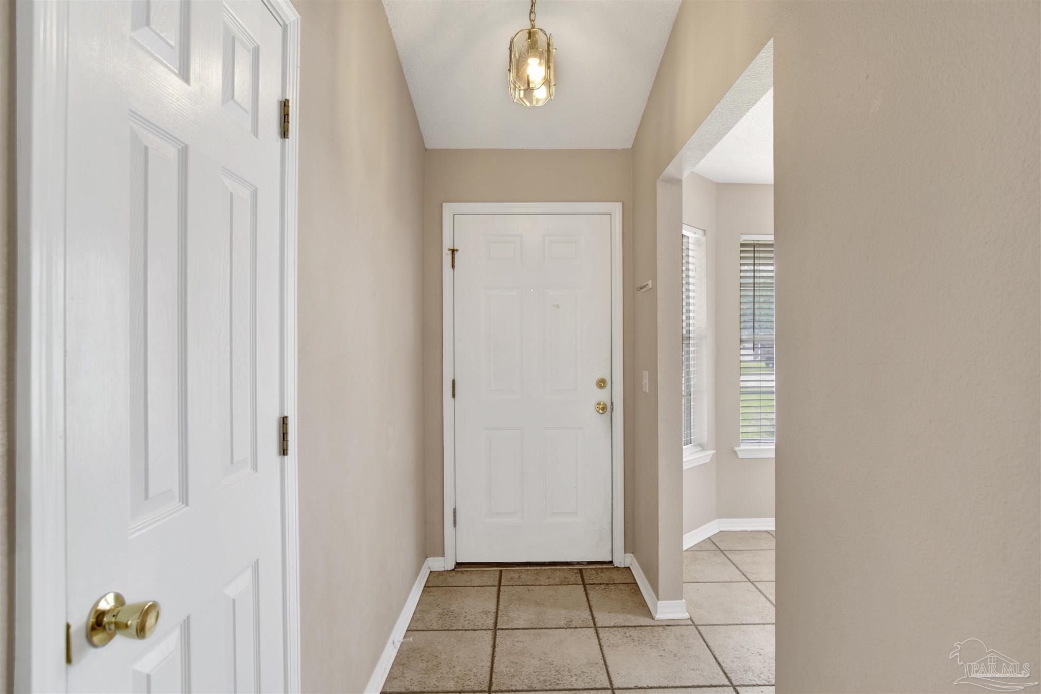 Property Photo: 4672 Nottingham Creek Ct FL 32571