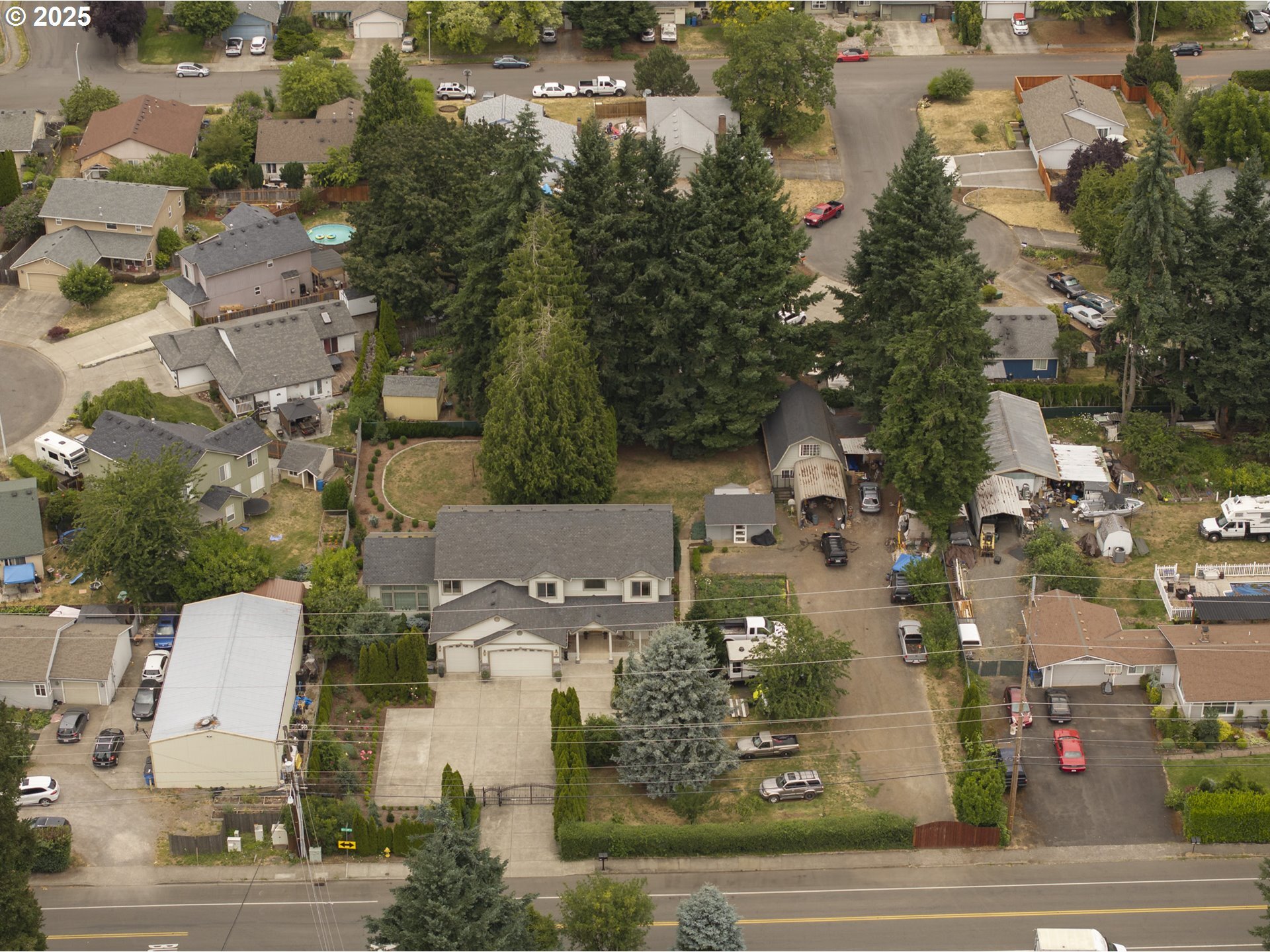 Property Photo: 12416 NE 39th St WA 98682