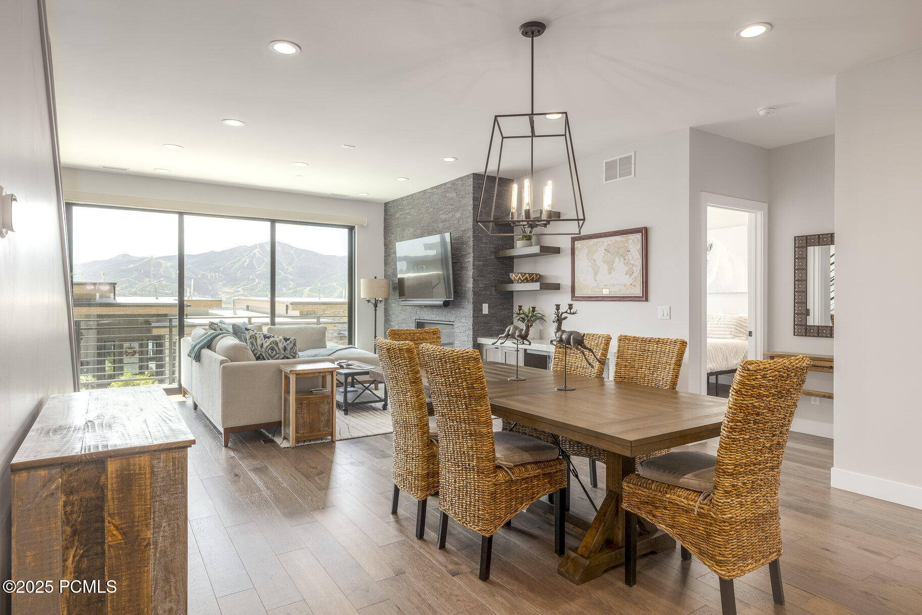 Property Photo:  855 E Klaim Drive  UT 84036 