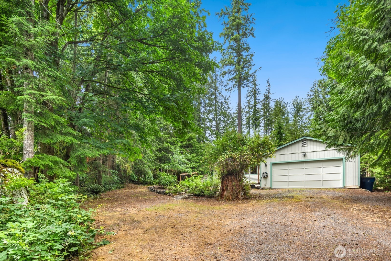Property Photo: 23611 Friar Creek Rd WA 98272