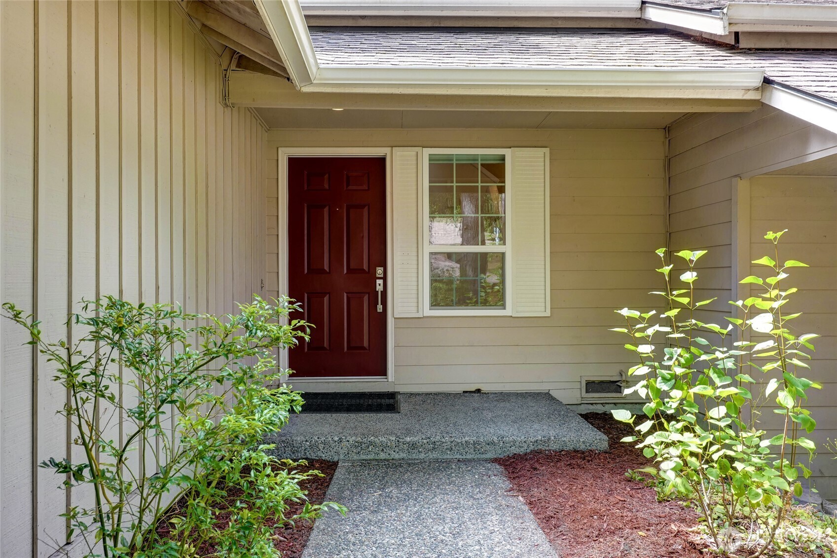 Property Photo:  8605  137th Avenue NE  WA 98052 