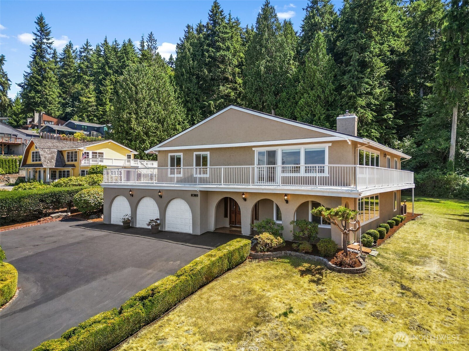 Property Photo:  8308  Frederick Place  WA 98026 
