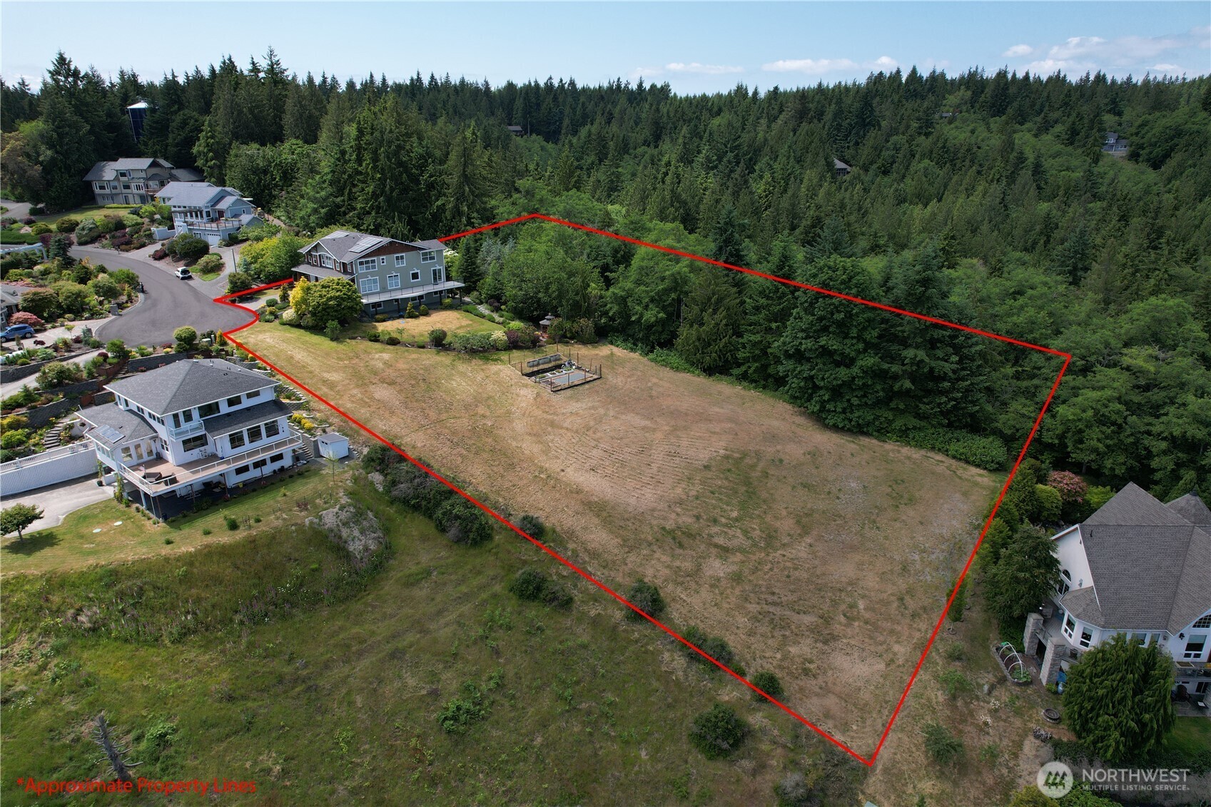 Property Photo: 6248 Spinnaker Ridge Lane WA 98236