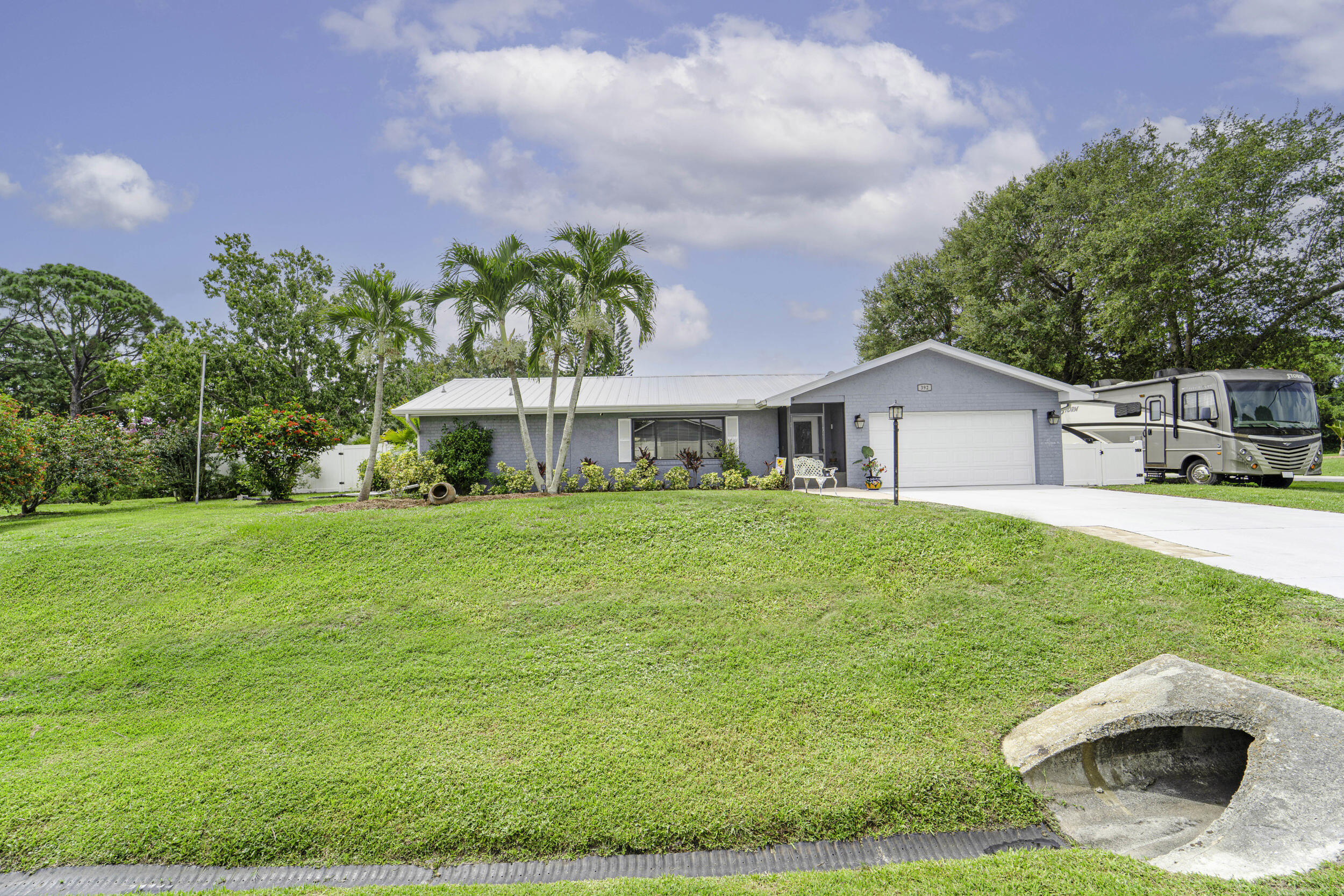 Property Photo: 392 SW Molloy Street FL 34984