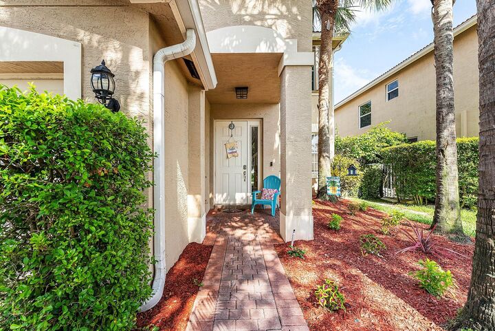 Property Photo: 10845 Paperbark Place FL 33437