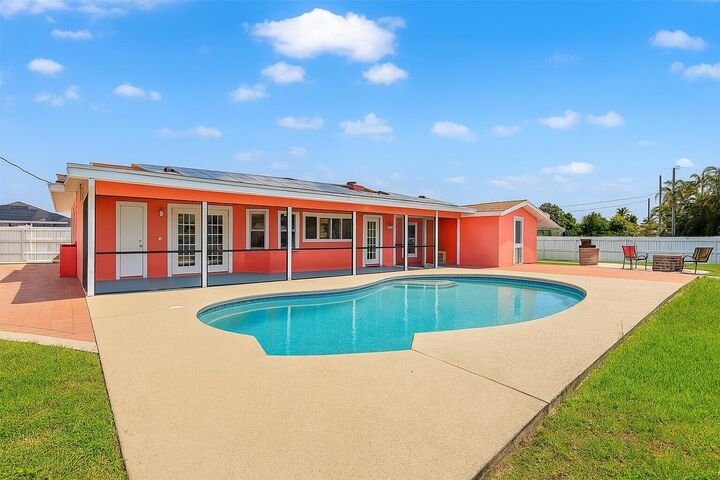 402 SW Seaflower Terrace  Port Saint Lucie FL 34984 photo