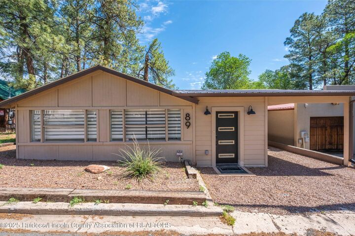 89 W Texas Street  Ruidoso NM 88345 photo