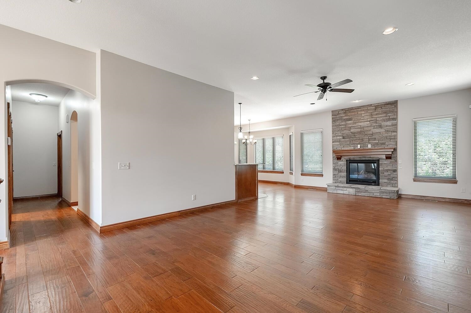 Property Photo:  12548 E Killarney St  KS 67206 