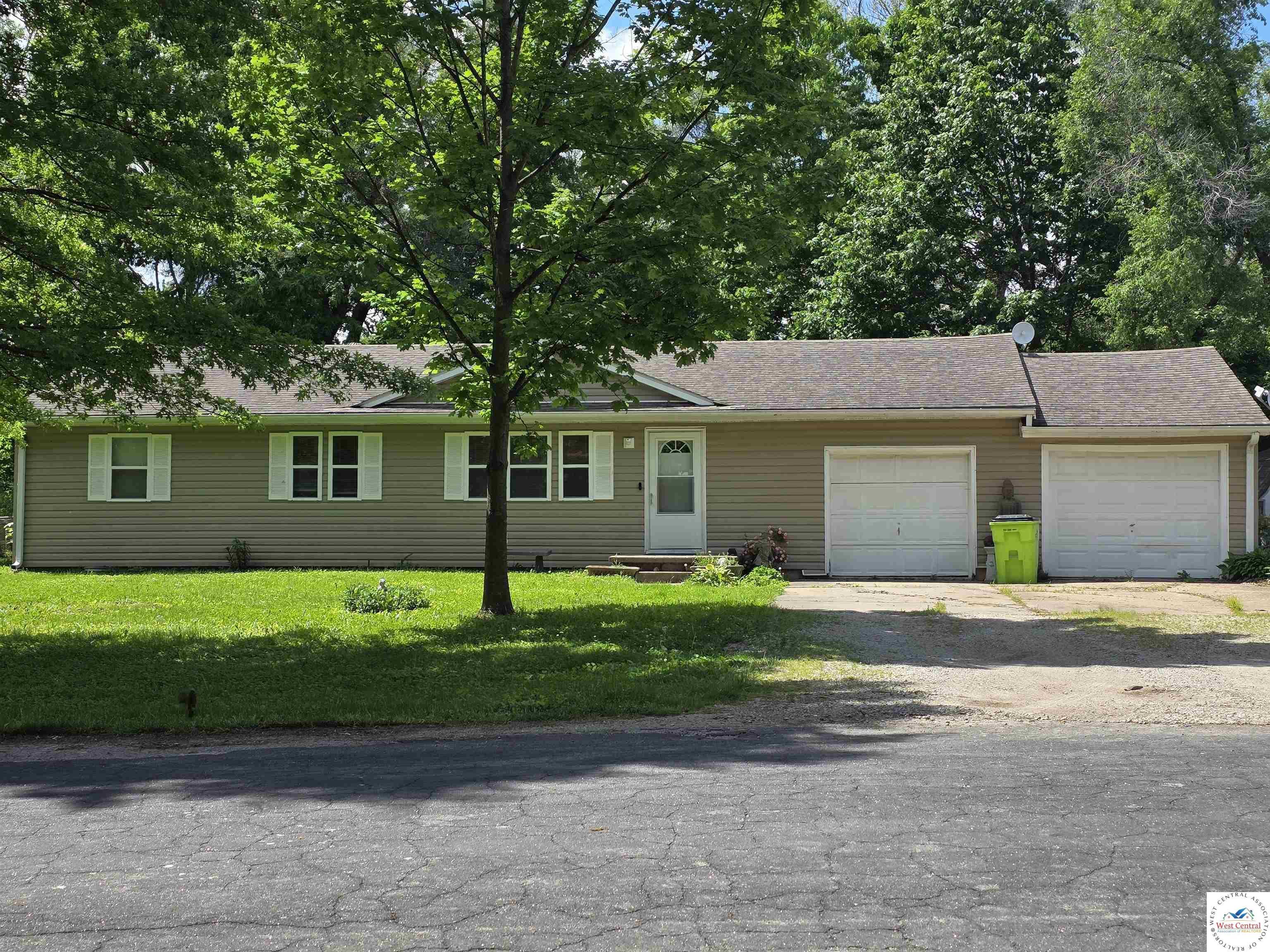 Property Photo: 2808 Monsees MO 65301