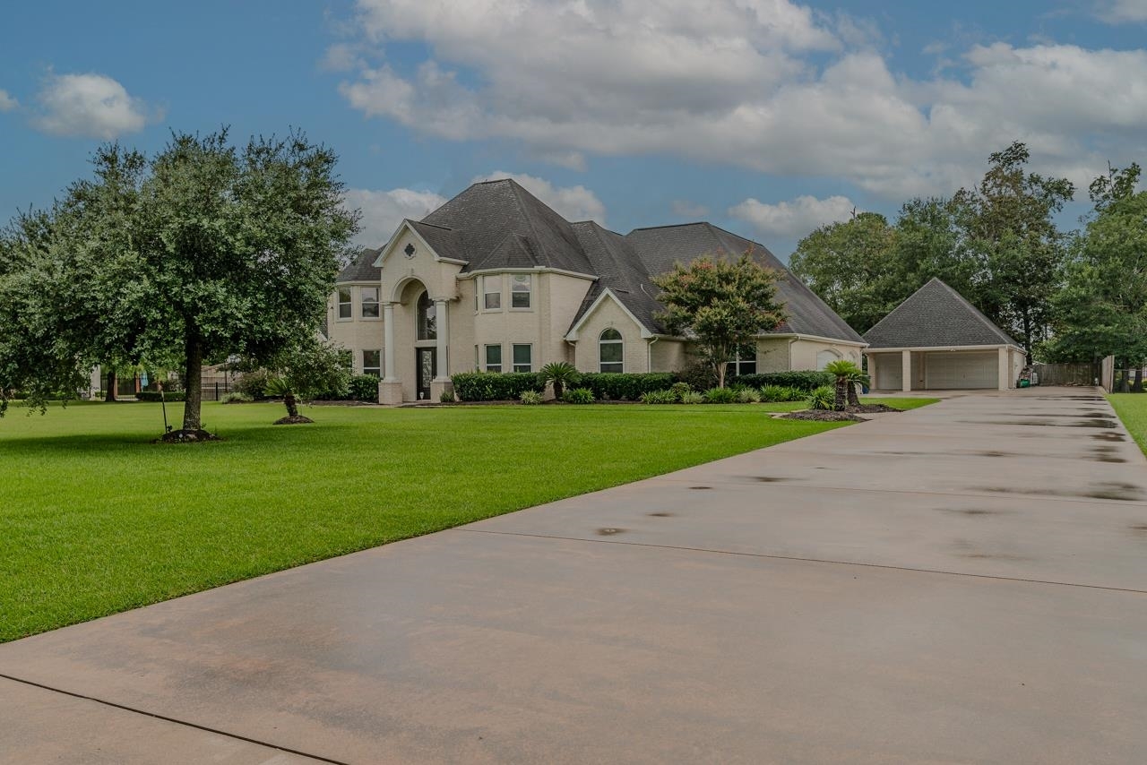Property Photo: 9010 Taylor Circle TX 77630