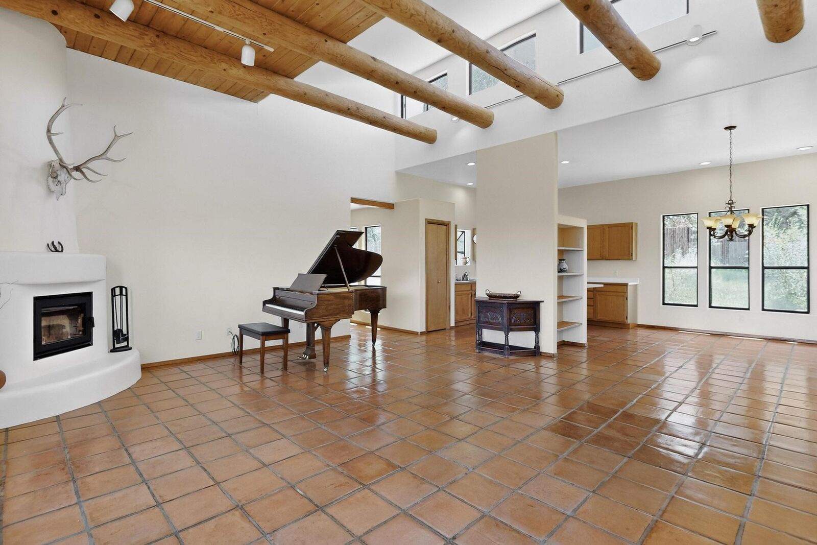 Property Photo:  81 Apache Ridge Road  NM 87505 