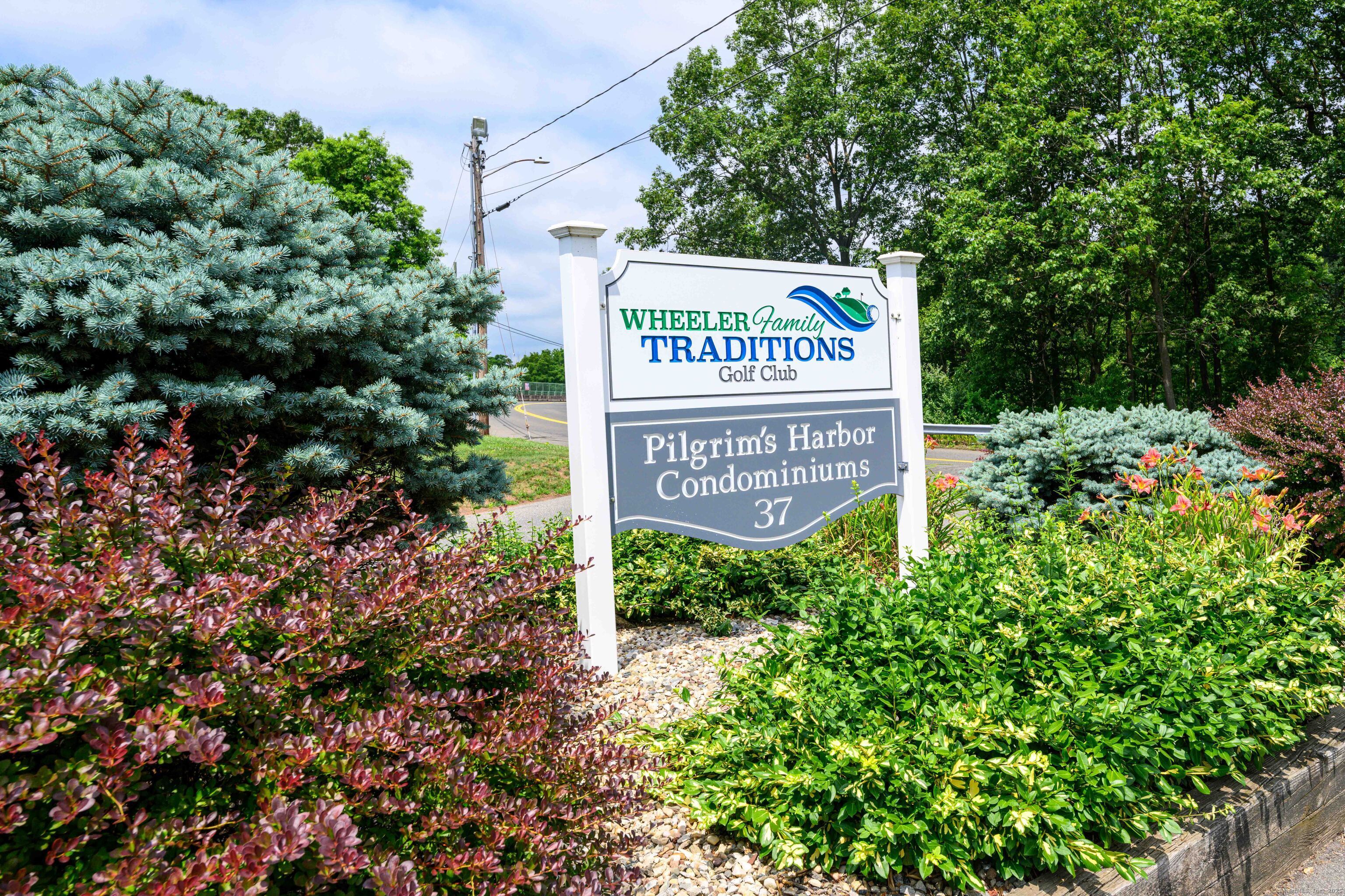 Property Photo:  17 Pilgrim Harbor A  CT 06492 