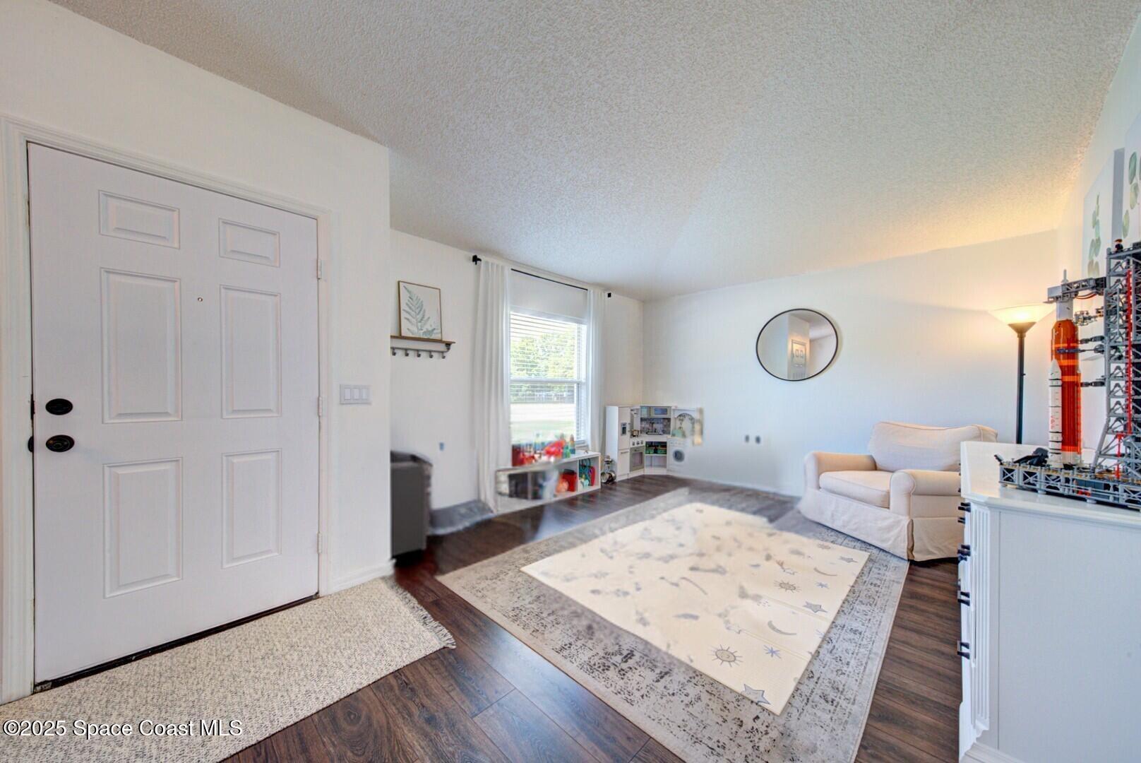 Property Photo: 3290 Heider Road FL 32796