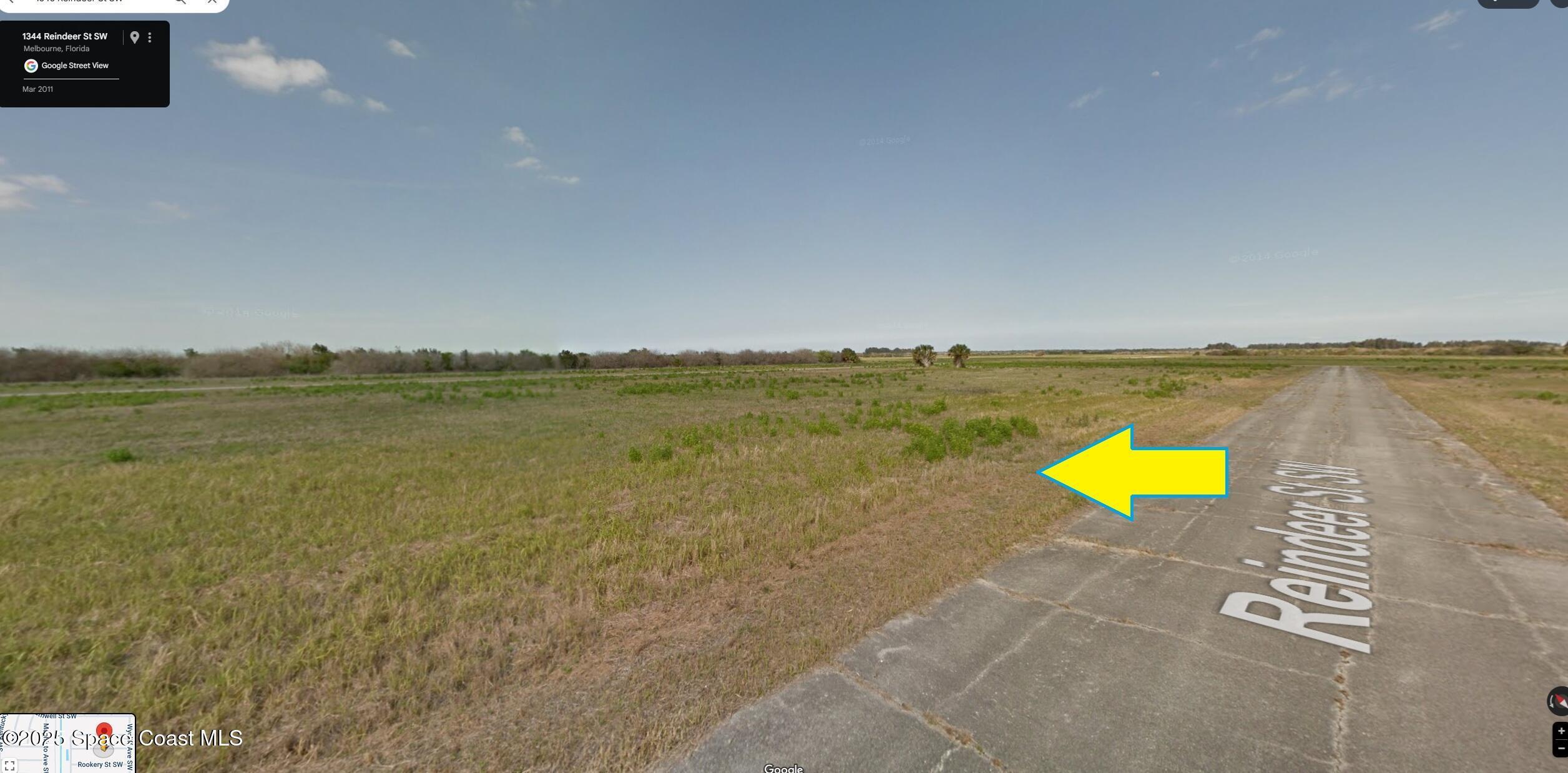 Property Photo: 1343 Reindeer Street SW FL 32908