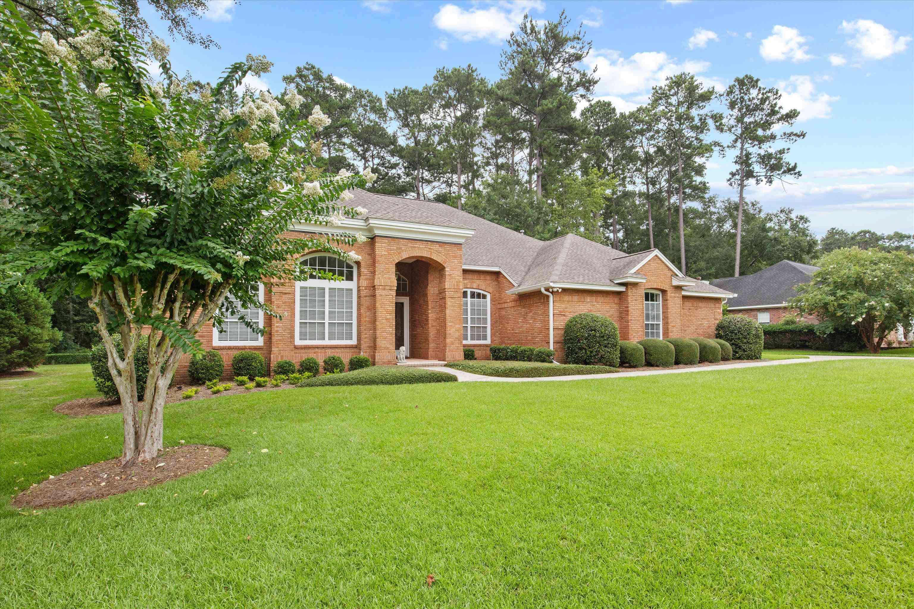 Property Photo: 8119 Glenmore Drive FL 32312