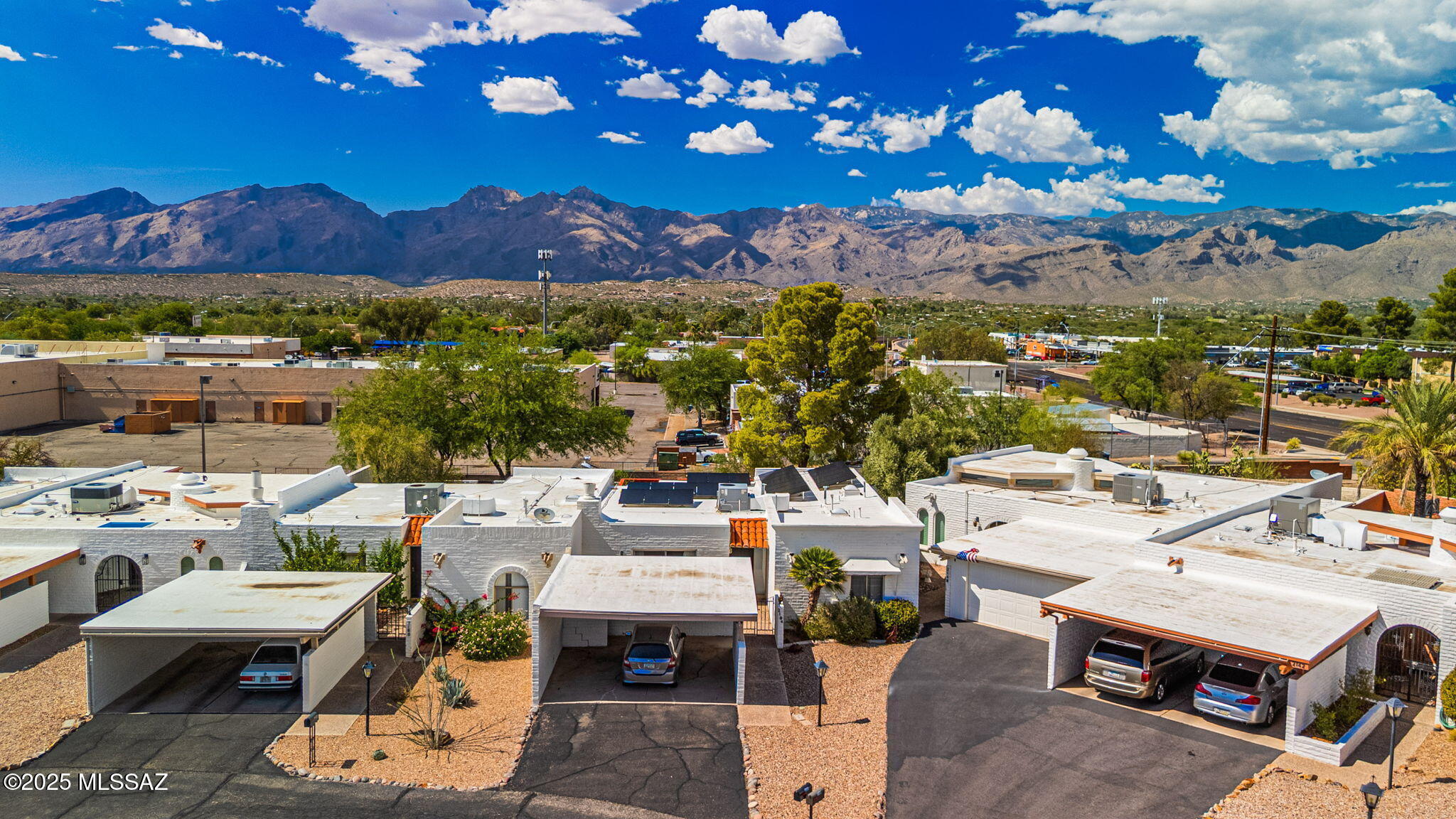 Property Photo: 2154 N Calle De Vida AZ 85715