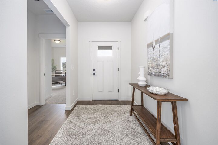 Property Photo: 235 Schrute Rd WA 99350