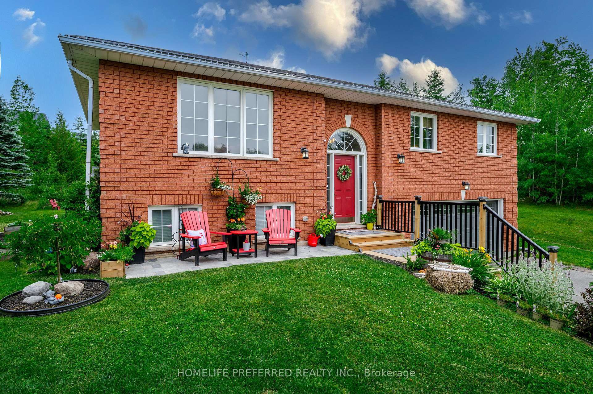 Property Photo: 2403 Kennedy Drive ON L0A 1C0