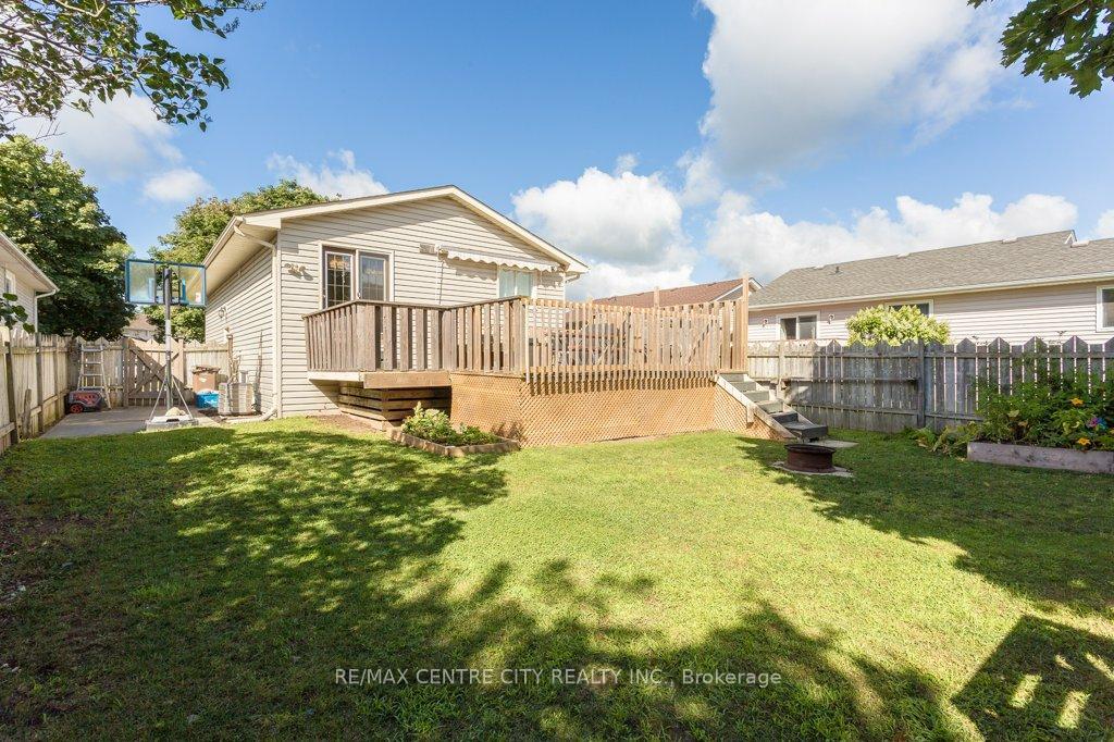 Property Photo:  55 Melanie Drive E  ON N5H 3G6 