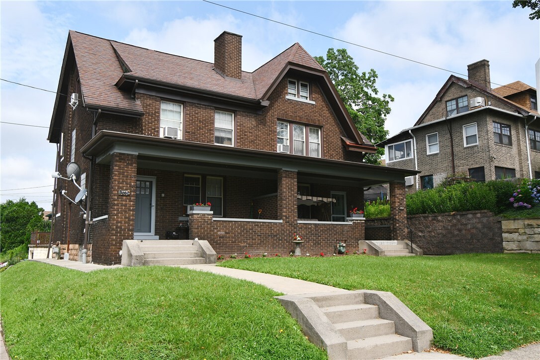 Property Photo: 2464-2466 Beechwood Blvd PA 15217