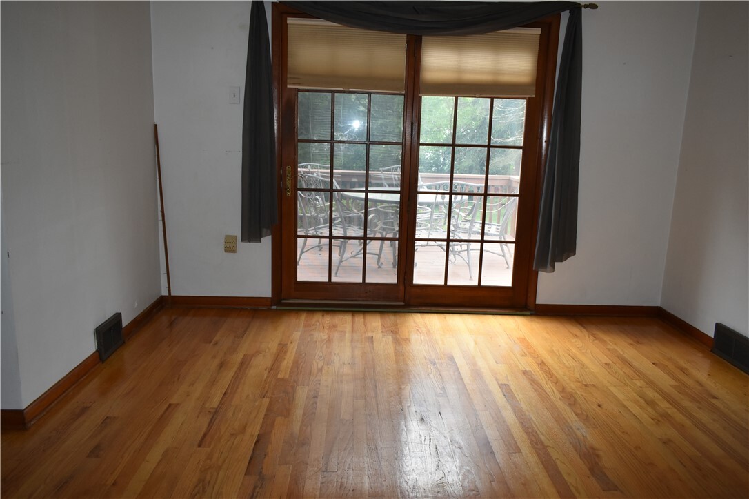 Property Photo: 117 Plum PA 15085