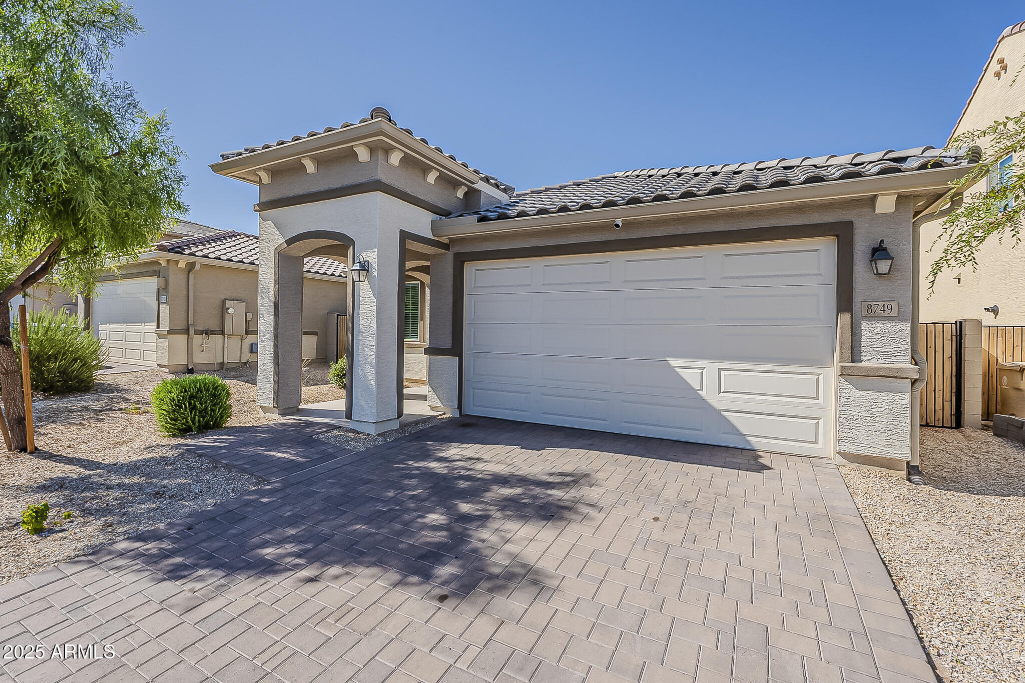 Property Photo: 8749 W San Miguel Avenue AZ 85305