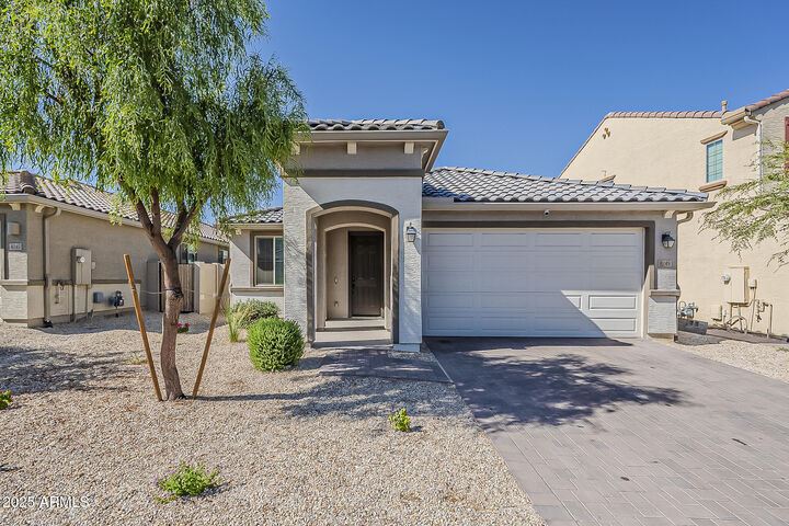 Property Photo: 8749 W San Miguel Avenue AZ 85305