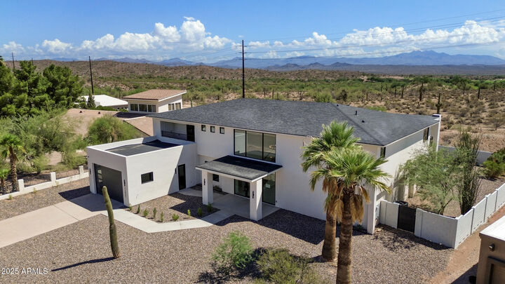 Property Photo:  11037 N Indian Wells Drive  AZ 85268