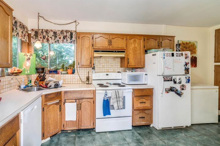 Photo de la propriété:  17878 60 Avenue  BC V3S 1V4 