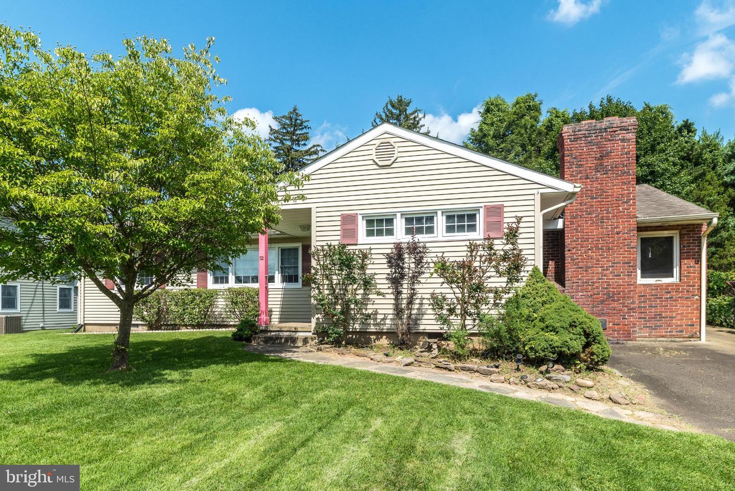 Property Photo:  52 Fairway Drive  PA 19067 