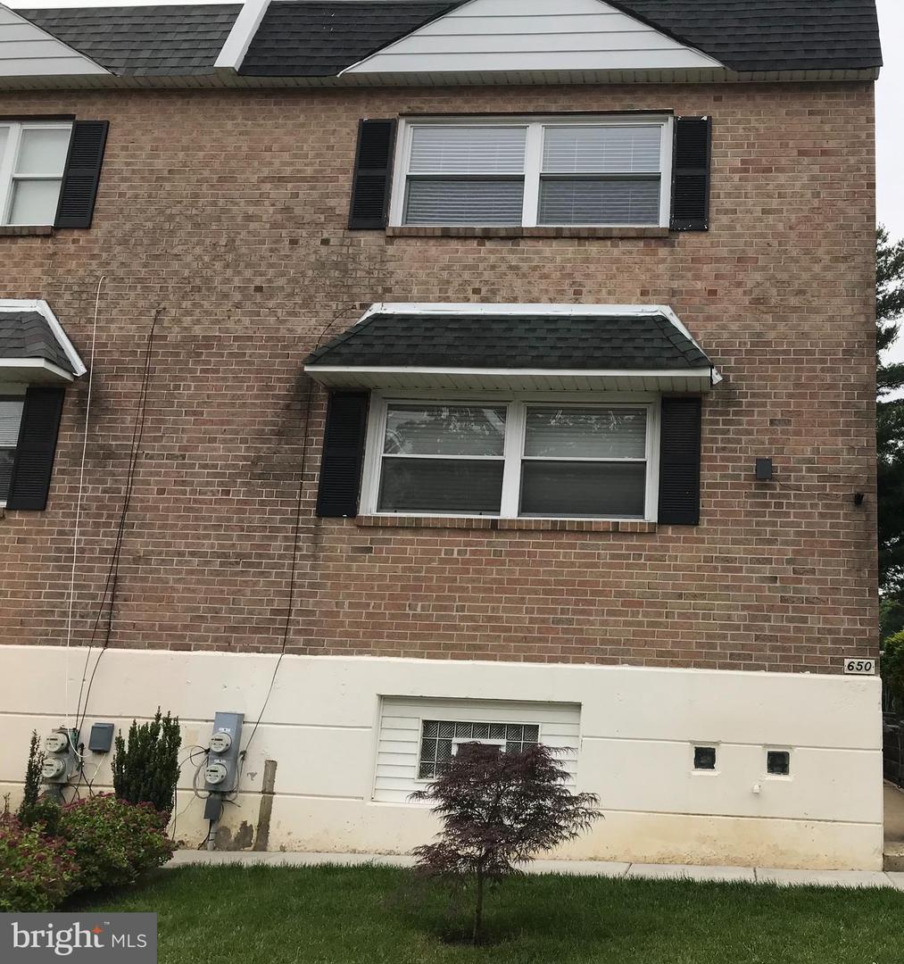 Property Photo: 650 Parlin Street 2 PA 19116