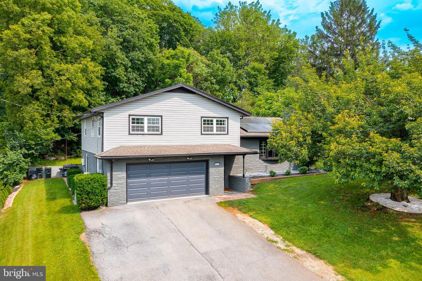 Property Photo: 1313 Rohrerstown Road PA 17601
