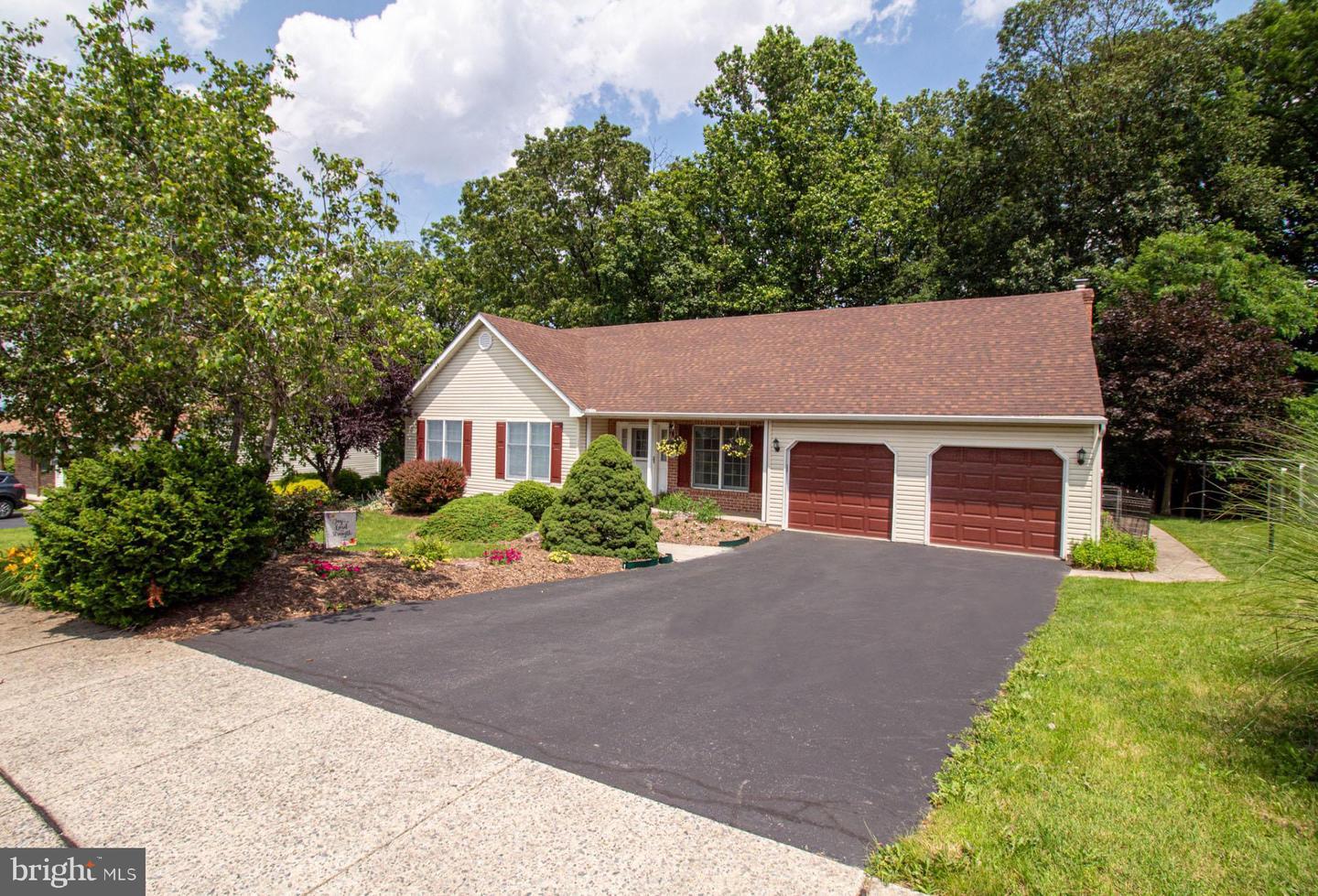 Property Photo: 2707 Beacon Drive PA 19608