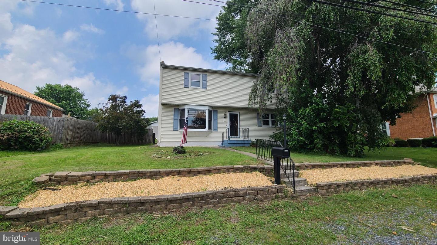 Property Photo: 302 Valley Road PA 17025
