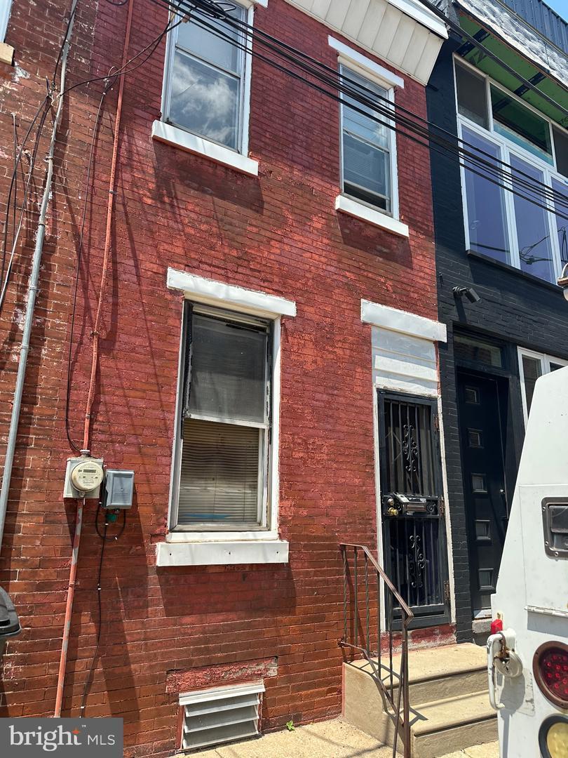 2034 Waterloo Street  Philadelphia PA 19122 photo