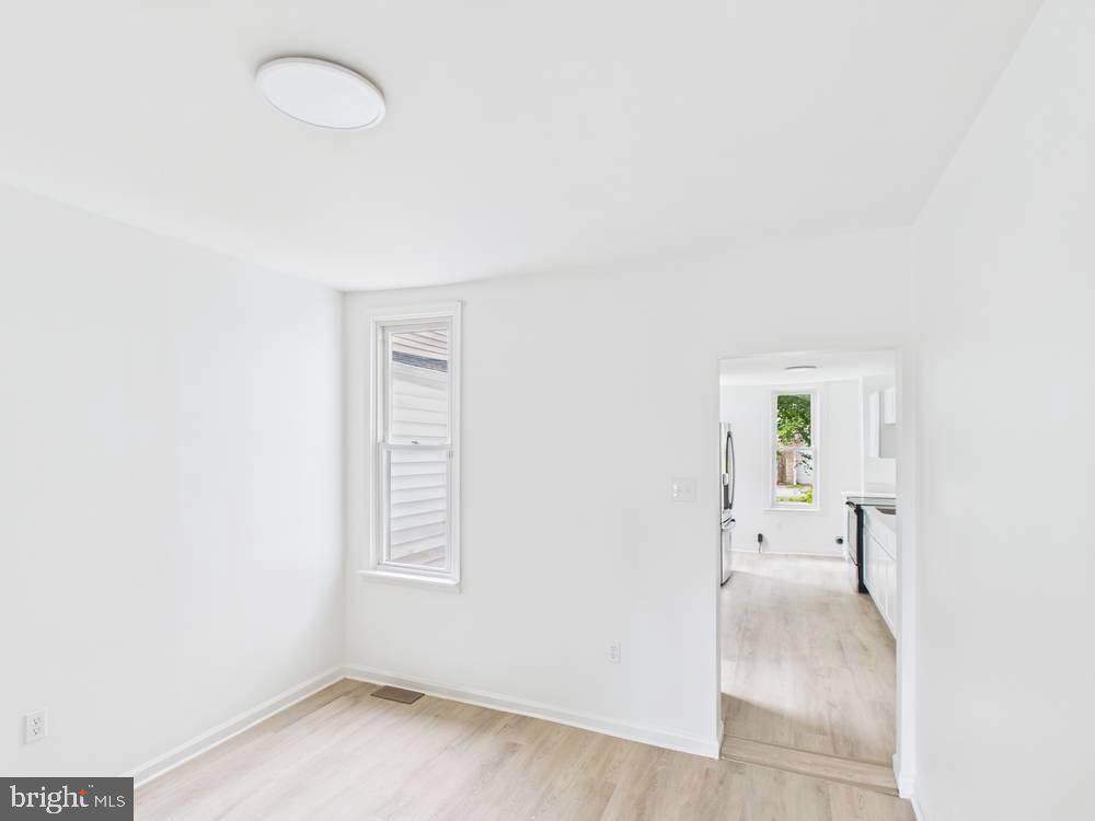Property Photo:  1033 E Poplar Street  PA 17403 
