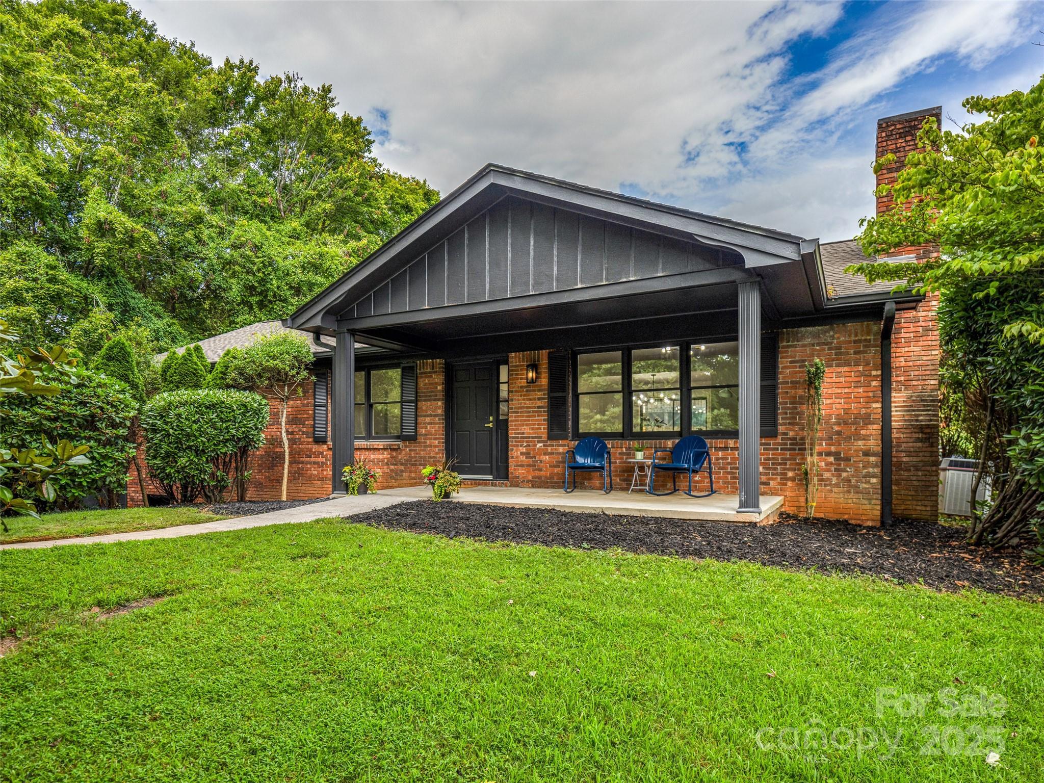 3 Acorn Road  Asheville NC 28804 photo