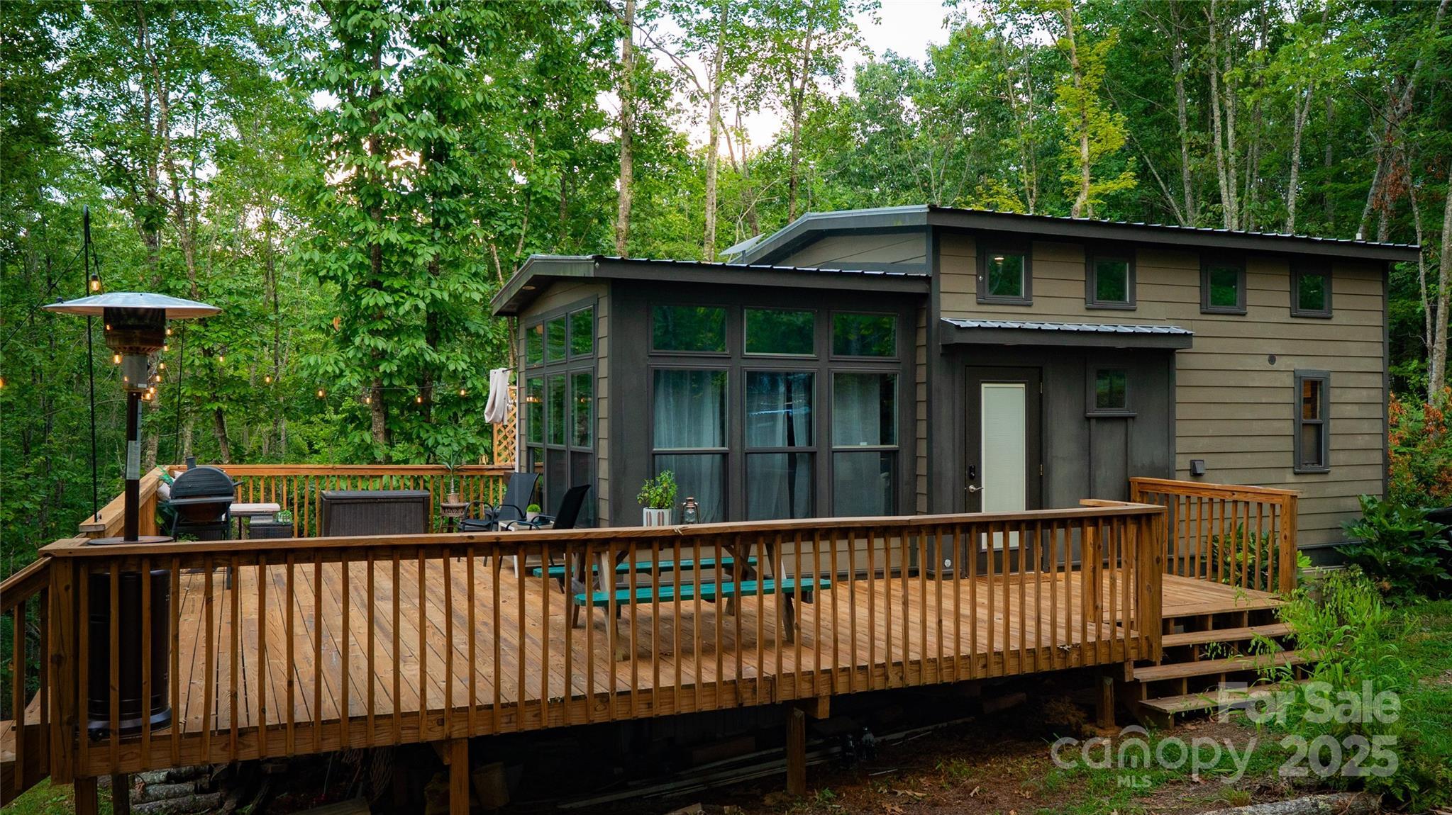 Property Photo:  221 Summerfield Lane  NC 28139 
