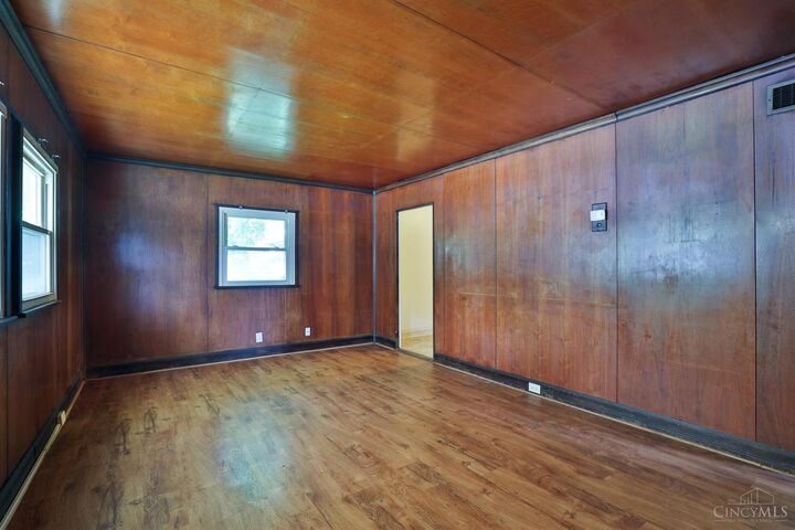 Property Photo:  6912 Noble Avenue  OH 45239 