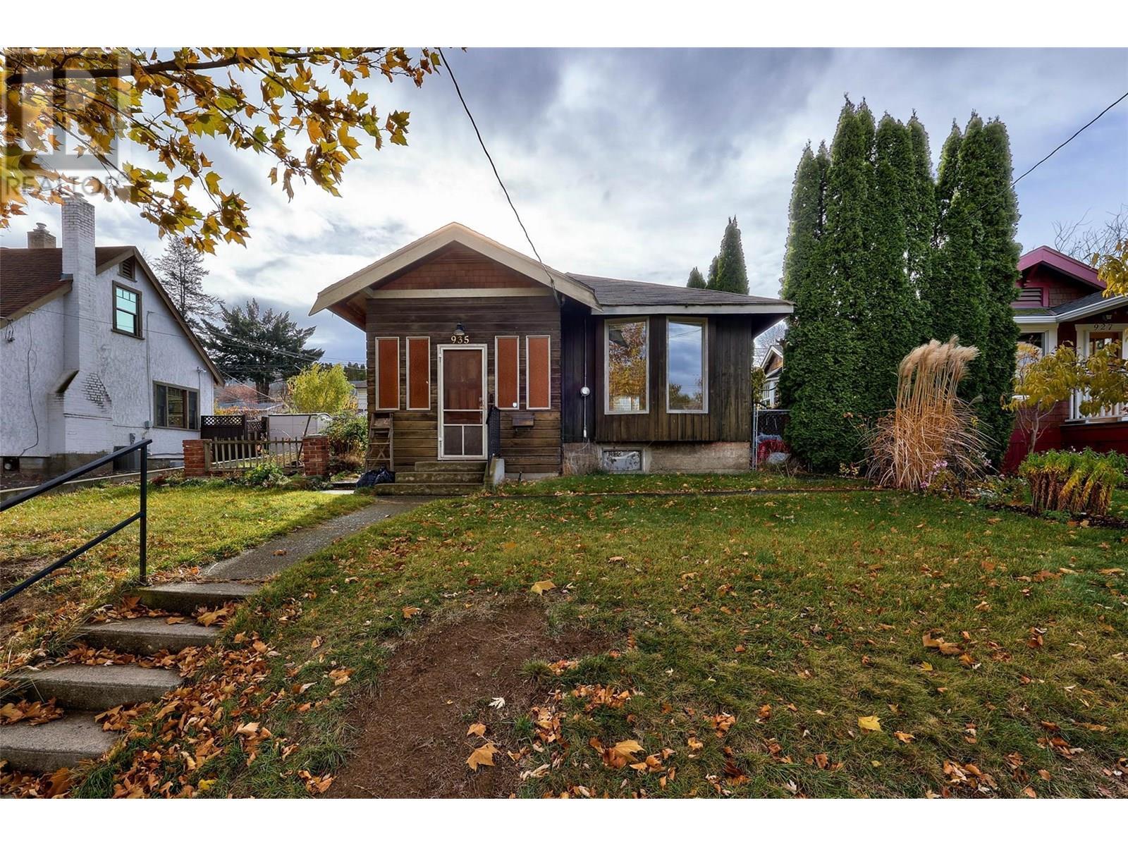 Property Photo: 935 Pine Street BC V2C 3A3