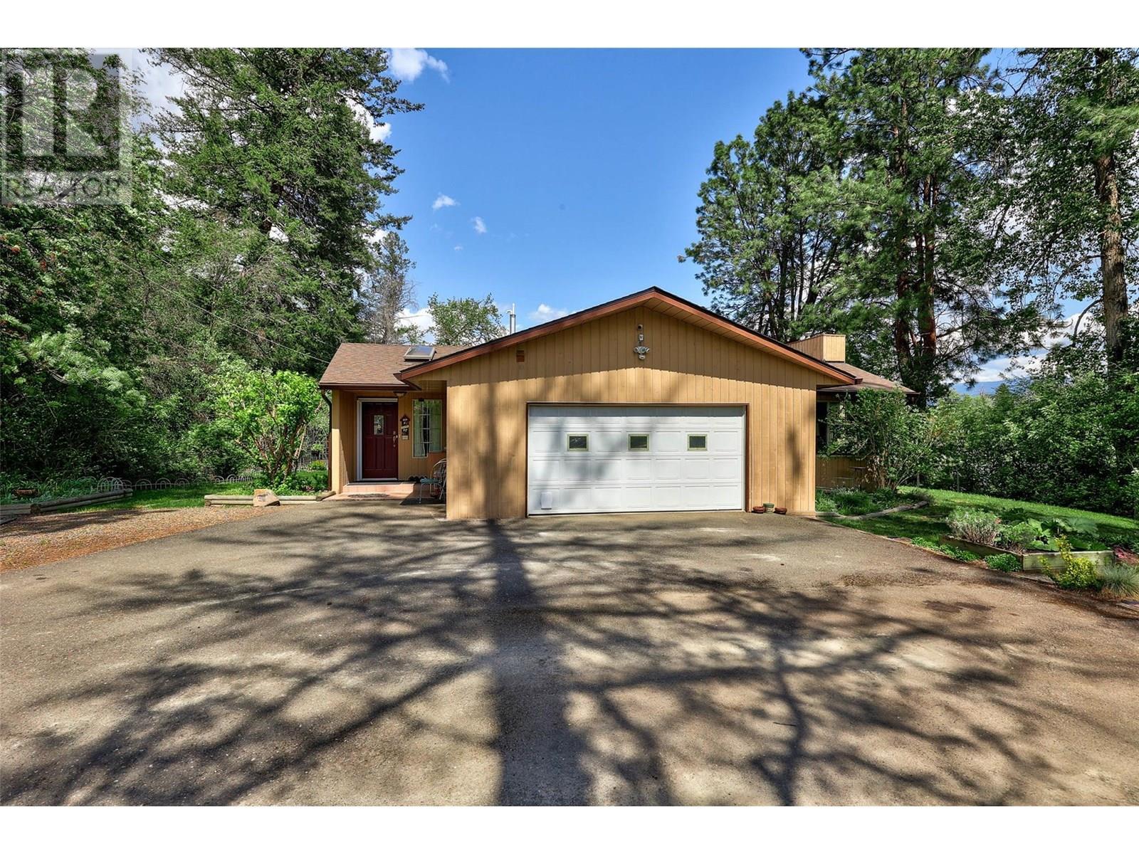 4611 Westsyde Road  Kamloops BC V2B 8N3 photo