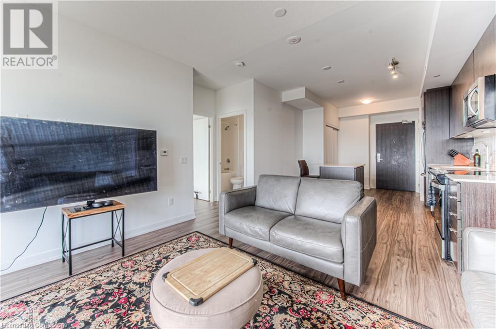 Property Photo: 55 Duke Street West 2207 ON N2H 0C9