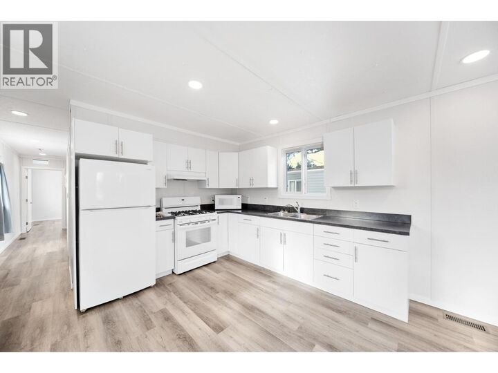 Photo de la propriété:  2776 Clapperton Avenue 49  BC V1K 1G5 