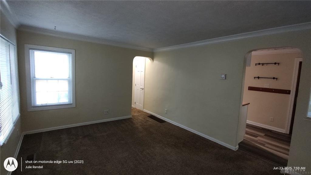 Property Photo: 1705 Willamet Road OH 45429
