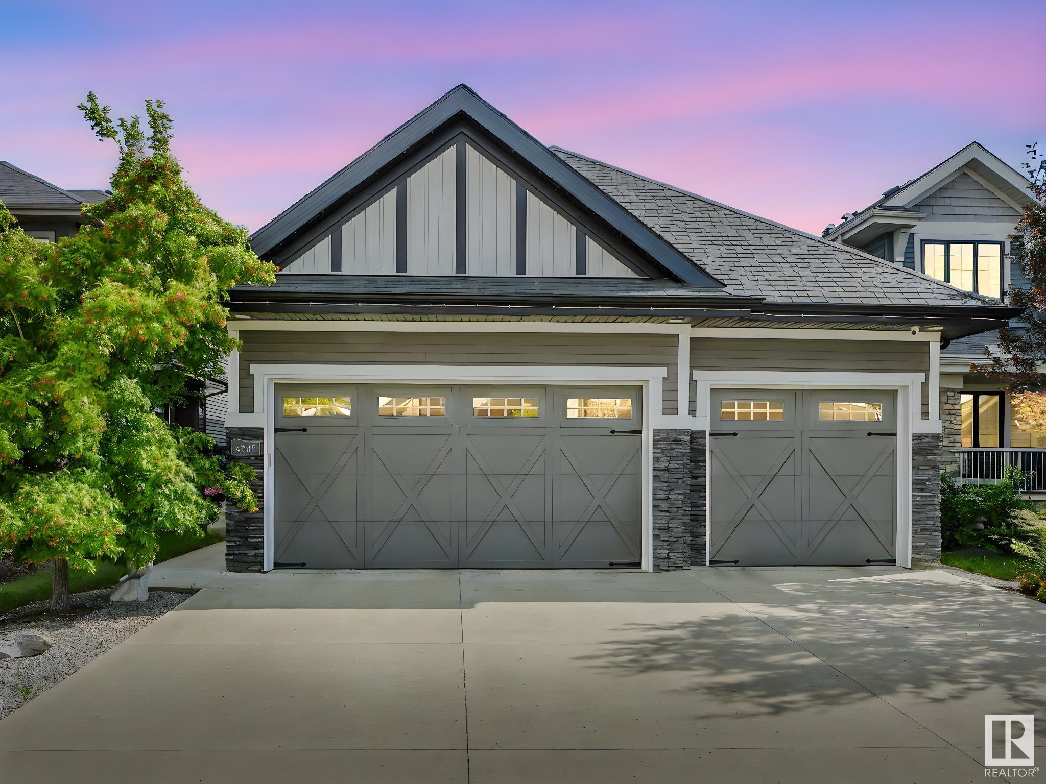 Property Photo: 4207 Goresky Close NW AB T5T 4V2