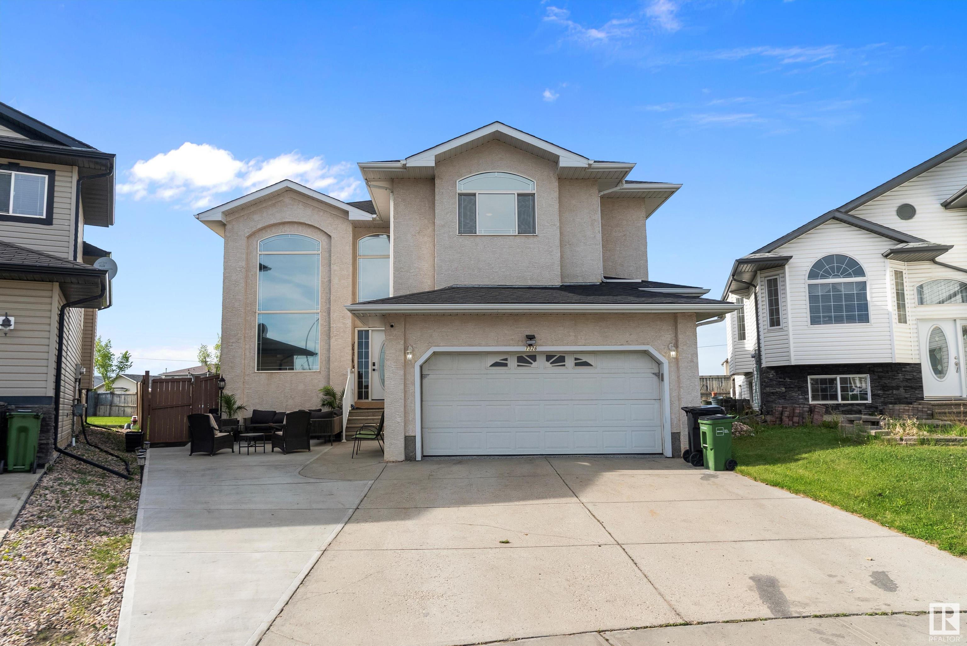 7326 166A Avenue NW  Edmonton AB T5Z 3Y1 photo