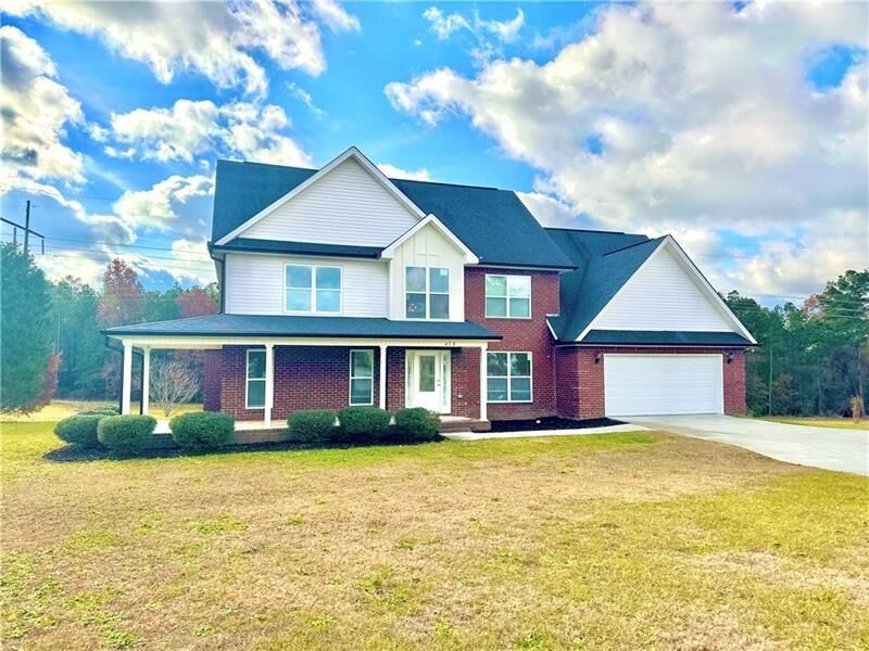 Property Photo: 312 Woodmont Court GA 31216
