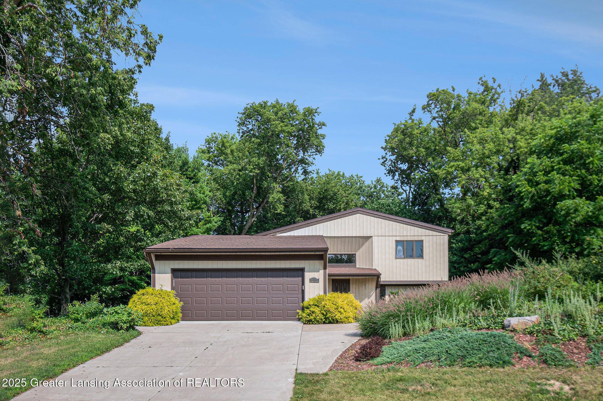 Property Photo: 6018 Horizon Drive MI 48823