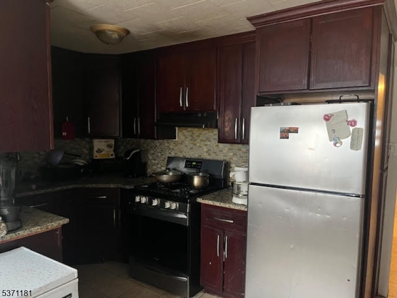 Property Photo: 415 Lafayette St NJ 07105