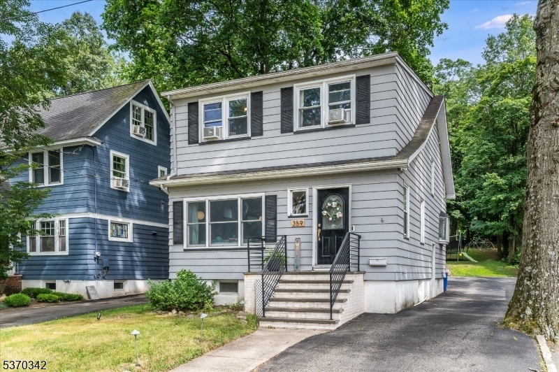 359 Doremus Ave  Glen Rock Boro NJ 07452 photo